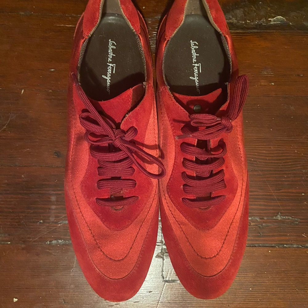 11c SALVATORE FERRAGAMO shoes Need a cobbler
